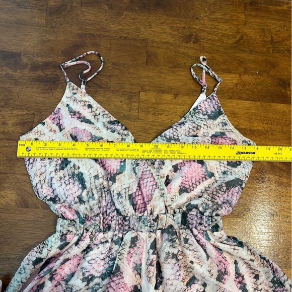 Show me your Mumu pink gray snake print romper size small - Picture 2 of 7